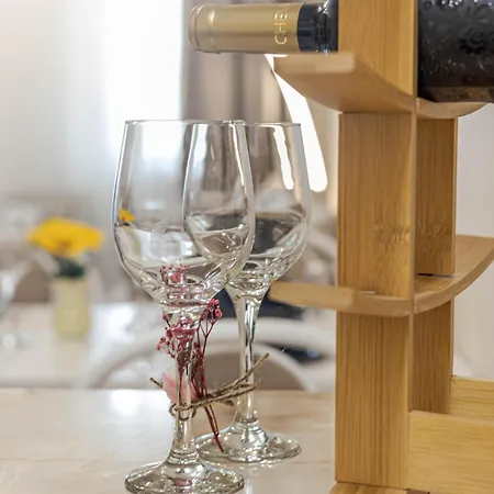 شقة 1br 8 Mins To With Designated Workspace