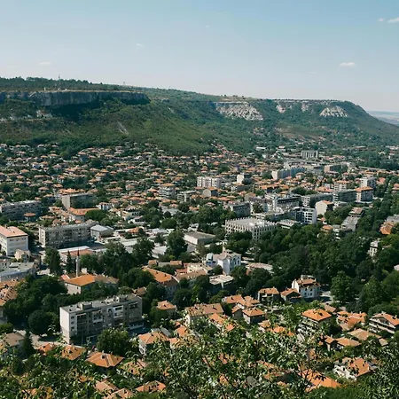 1br 8 Mins To With Designated Workspace شقة فارنا