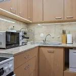 1br Nomad-friendly 15mins Walk To Centre With Designated Workspace Lejlighed *
