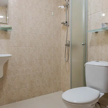 Διαμέρισμα 1br 8 Mins To With Free Street Parking Βάρνα