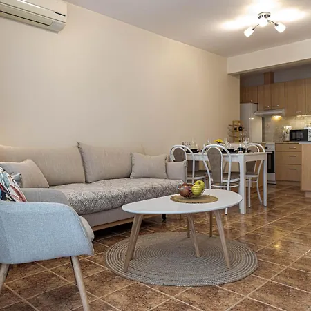 1br 8 Mins To With Free Street Parking * Βάρνα