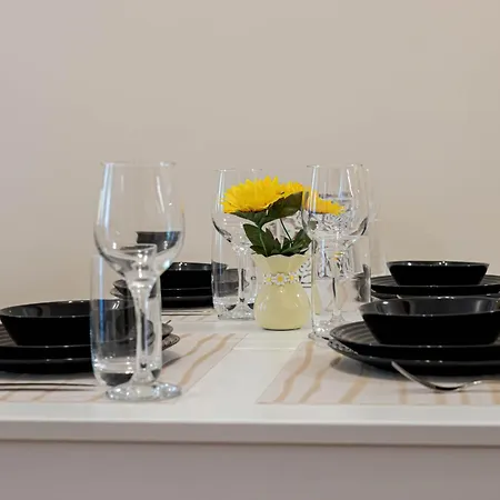 1br 8 Mins To With Designated Workspace Apartman *