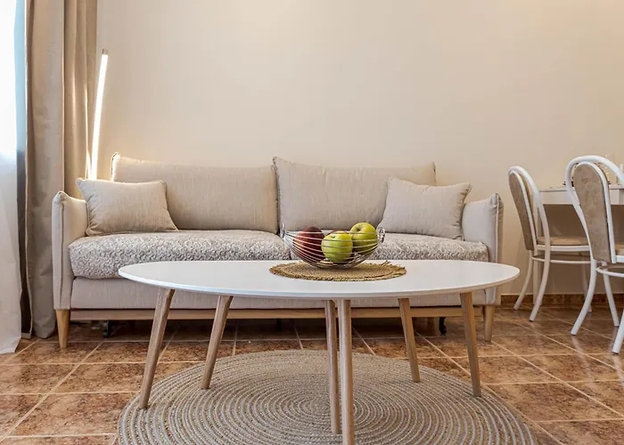 1br 8 Mins To With Designated Workspace