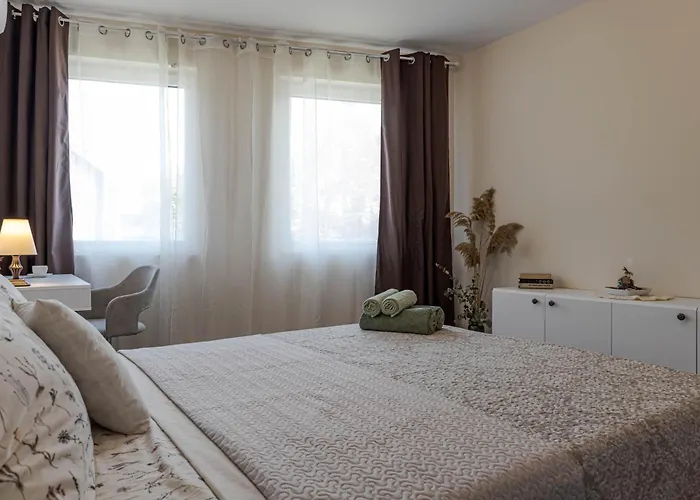 1br 8 Mins To With Designated Workspace *