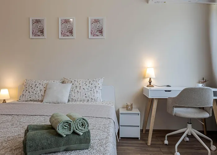 Lejlighed 1br 8 Mins To With Designated Workspace