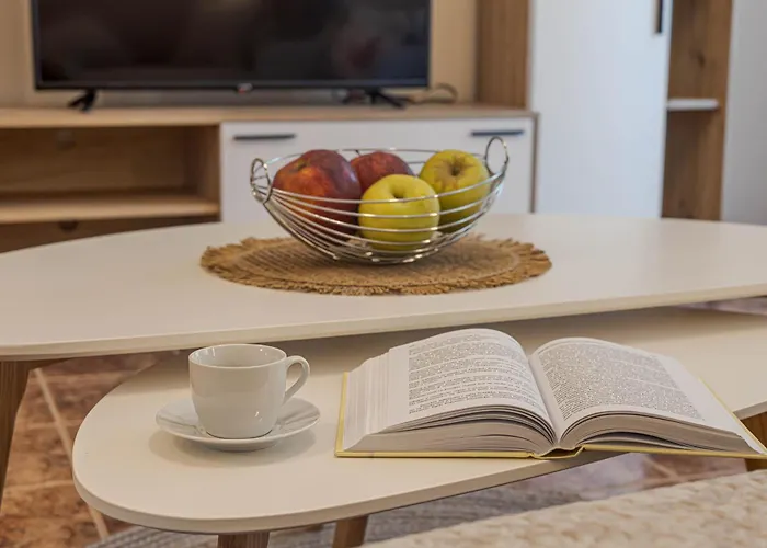 1br 8 Mins To With Designated Workspace Lejlighed *